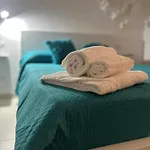 J&S Sicily Apartments